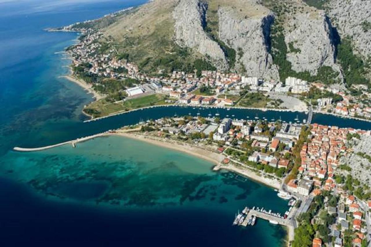 Apartment Luna Omis Exterior photo